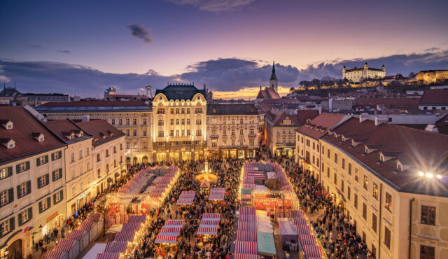 WEIHNACHTSSTIMMUNG IN BRATISLAVA 30.11.2026